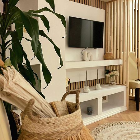 The House In The Park Bucharest Apartment Exterior photo
