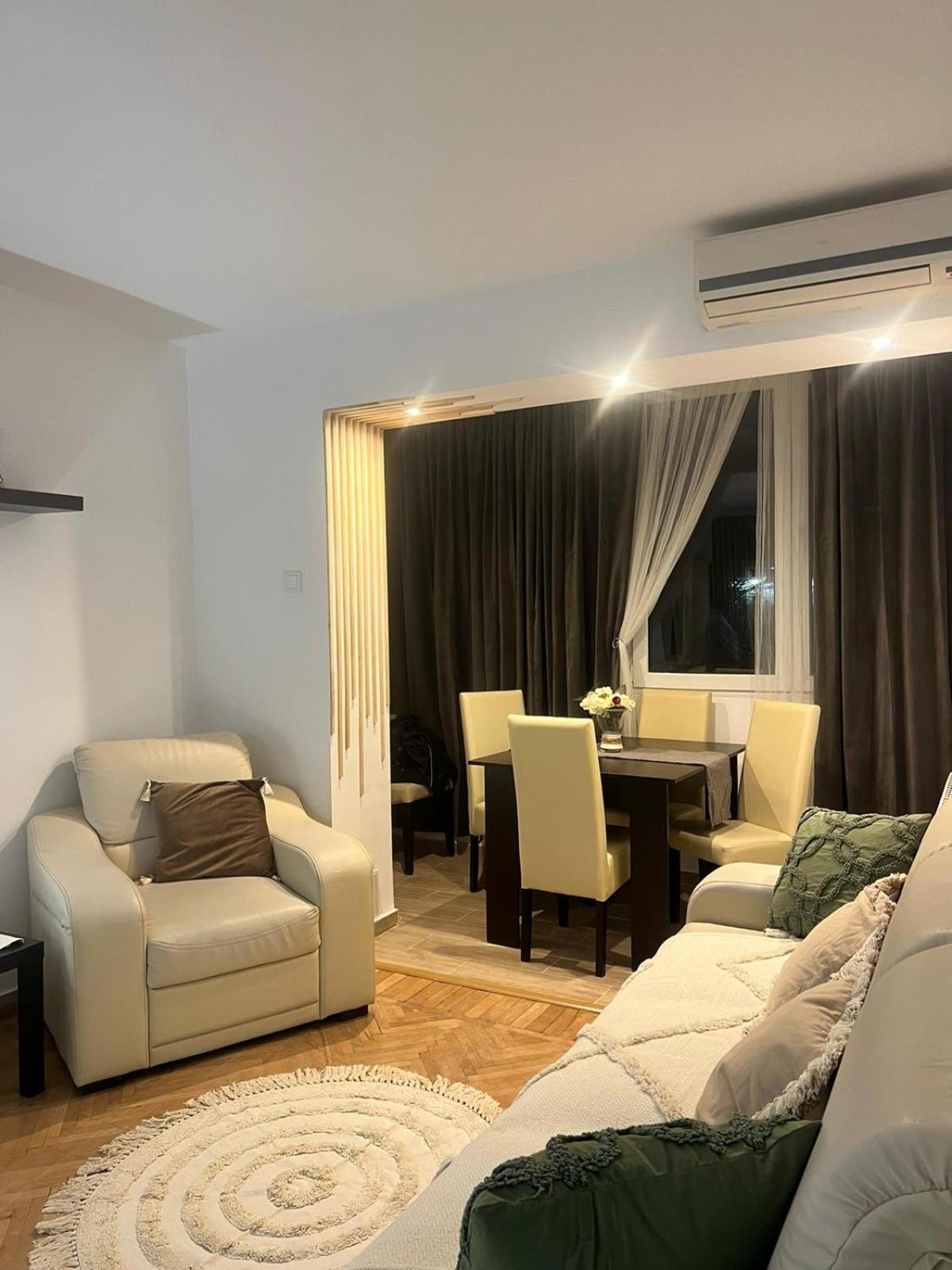 The House In The Park Bucharest Apartment Exterior photo
